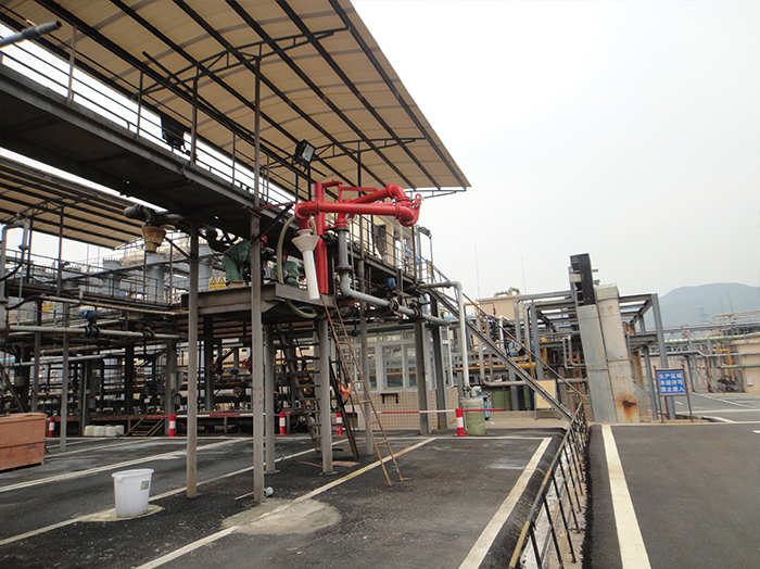 1564017000735105.jpg 1412襯四氟現(xiàn)場(chǎng)裝車(chē).jpg